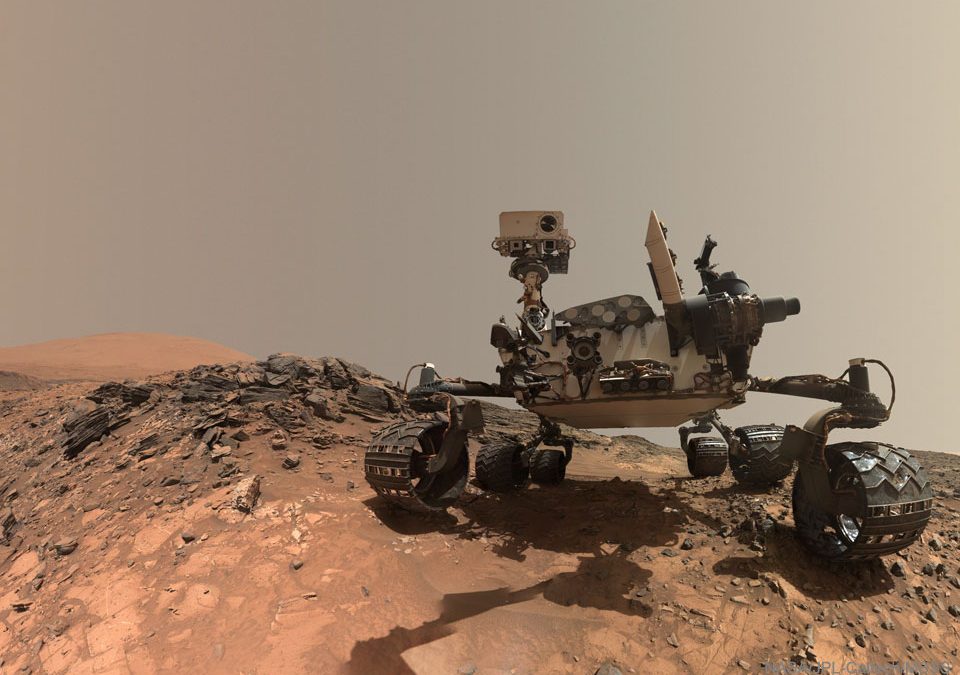 Le Rover Curiosity prend Selfie sur Mars 👌